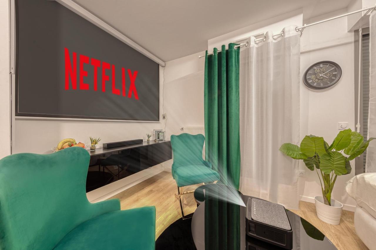 Apartament Cinema Moon Luxury - Gare 3Min - Proche Paris Massy  Zewnętrze zdjęcie