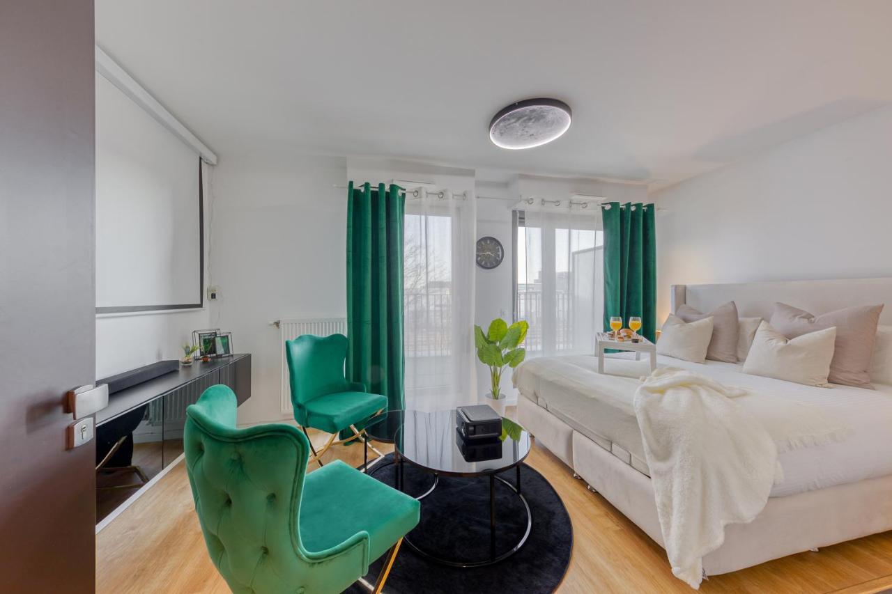Apartament Cinema Moon Luxury - Gare 3Min - Proche Paris Massy  Zewnętrze zdjęcie